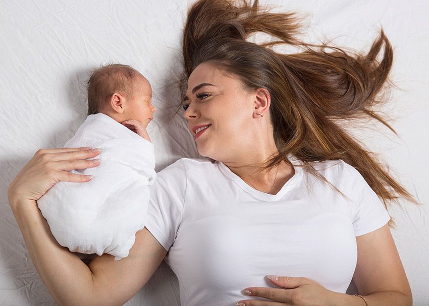 Sharon Alva Photography | Mother with newborn