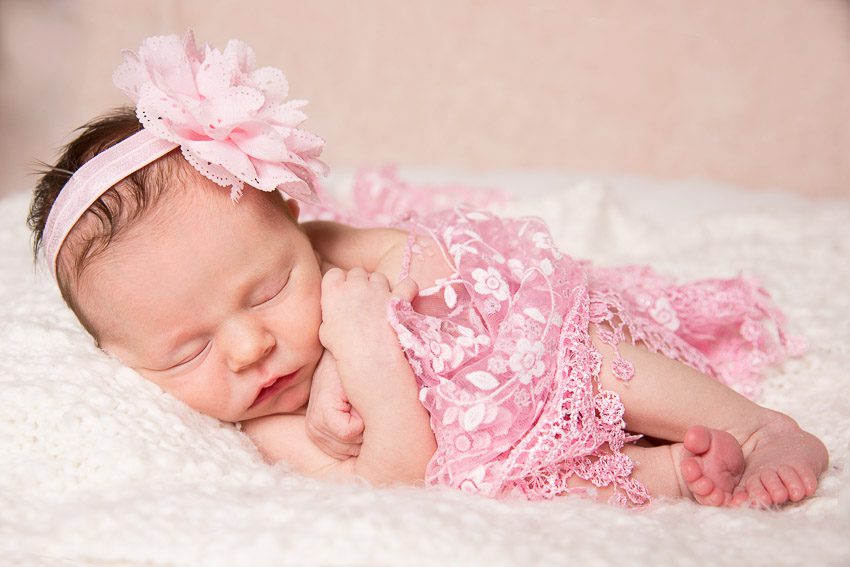 Sharon Alva Photography | Newborn girl